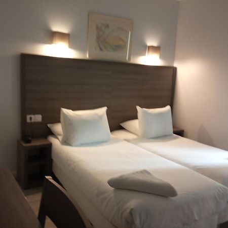 Hotel Du Globe 18 Paris Quarto foto