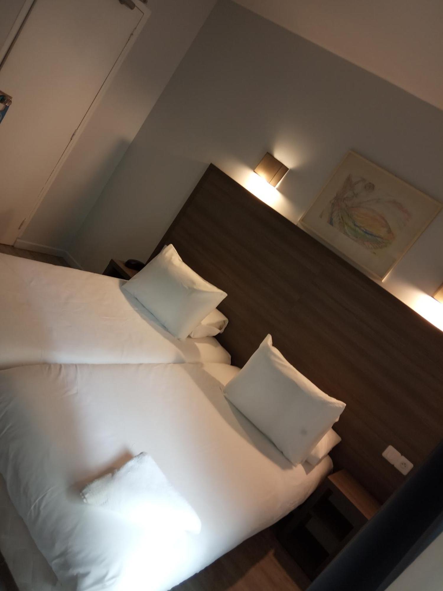 Hotel Du Globe 18 Paris Quarto foto